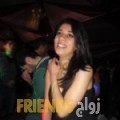 خديجة من أم القيوين - الإمارات تبحث عن رجال للتعارف و الزواج